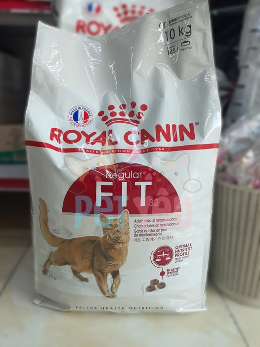 Thức ăn hạt Royal Canin Fit 32 cho mèo trưởng thành